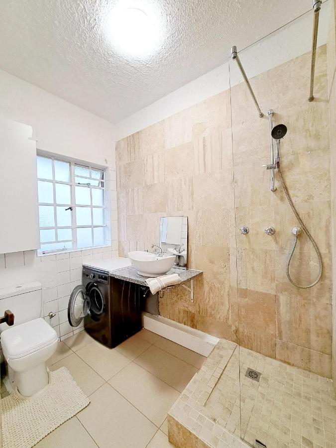 Secure And Modern 2bed In Cape Towns Charming Rondebosch Apartment Cape Town